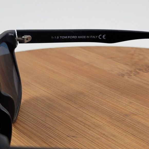 Tom Ford Stephenson Black Sunglasses TF775 01H Polarized 56 19 145 3P Italy - Picture 3 of 14